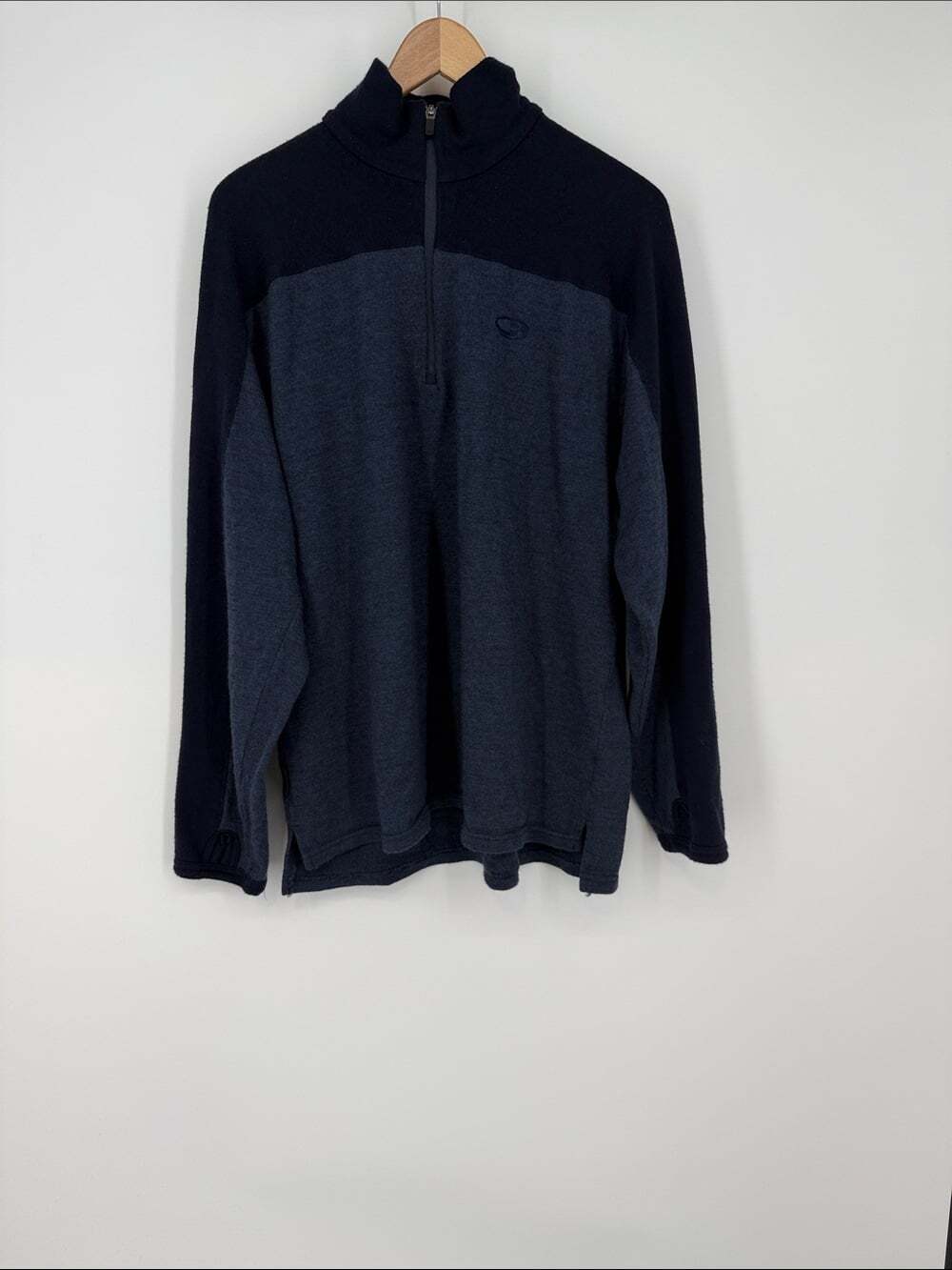 Icebreaker Men's Two-Tone Navy Quarter-Zip Sweater